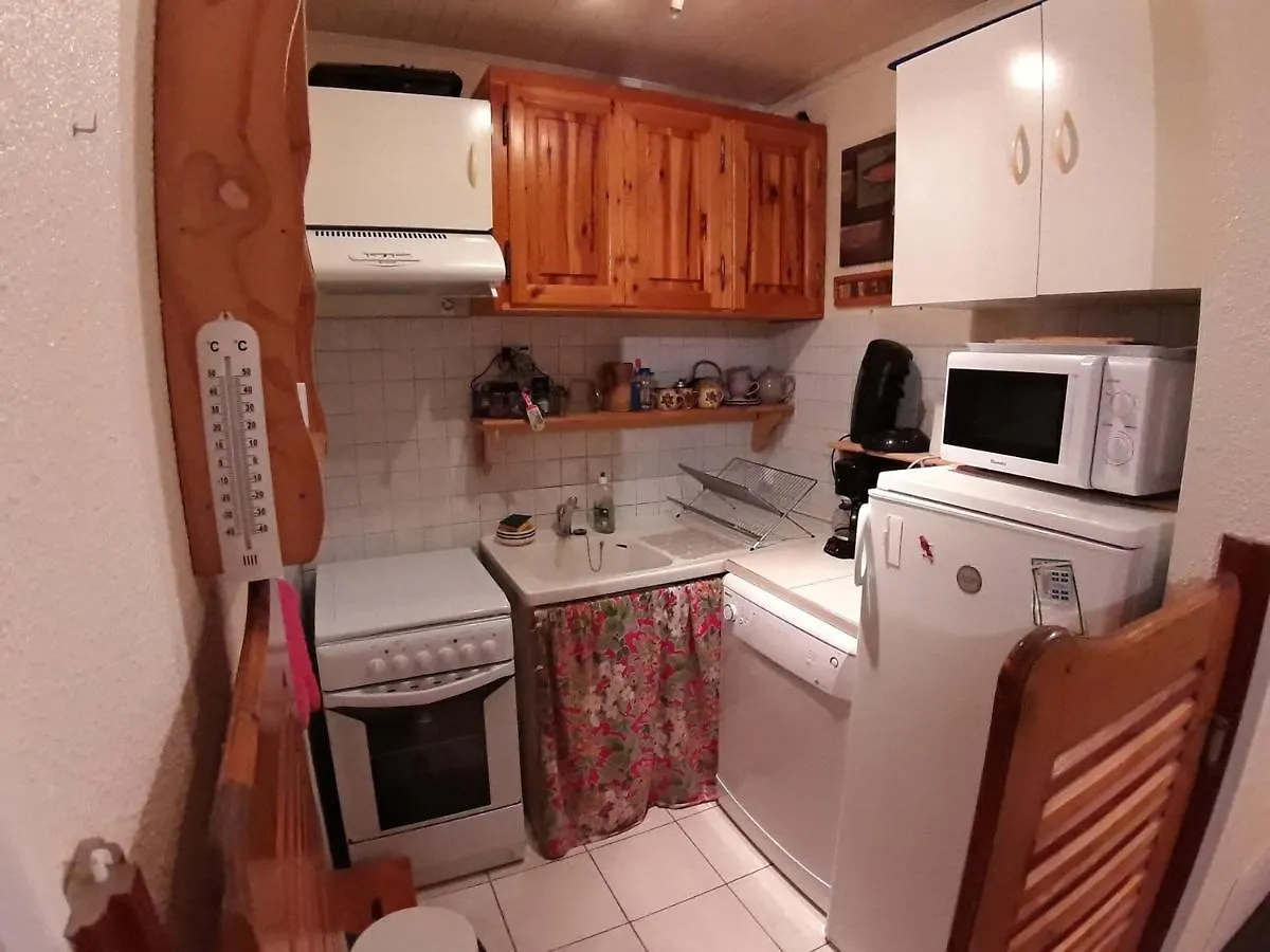 Appartement 2 Chambres Avec Jardin Plein Sud Pour 6 Personnes - Barcelonnette, 04400, France - Fr-1-165A-19 0*, Barcelonnette France